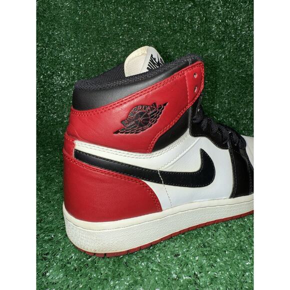 Air Jordan 1 Retro High OG Black Toe GS Kids Size 6Y Women 7.5 Black Red Chicago - Picture 7 of 12